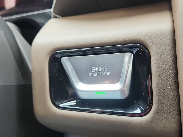 2026 GMC Yukon Denali Ultimate - Photo 17