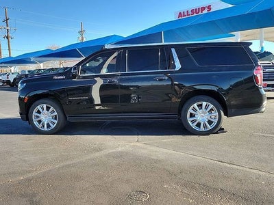 2023 Chevrolet Suburban High Country