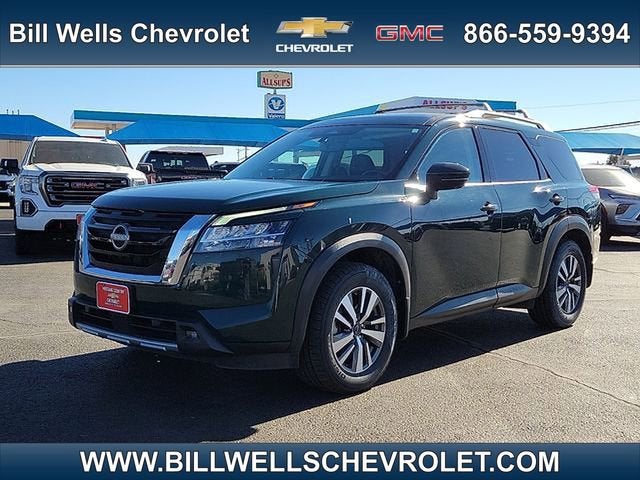 2022 Nissan Pathfinder SL
