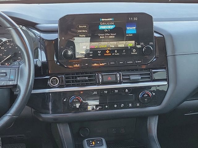 2022 Nissan Pathfinder SL